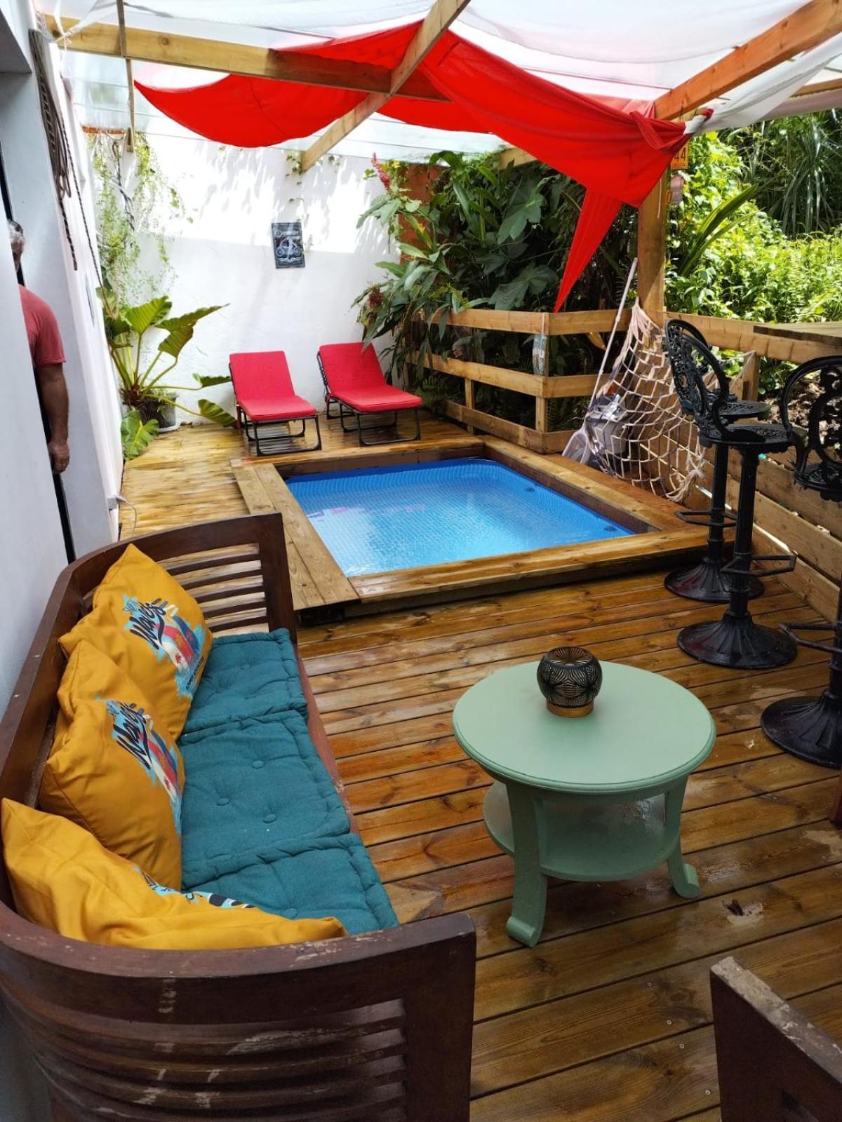 Le Long Island Appartement Rivière-Pilote Kamer foto